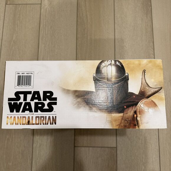 The Child Grogu Star Wars The Mandalorian Disney Baby Yoda Exclusive NEW SEALED - Picture 4 of 8